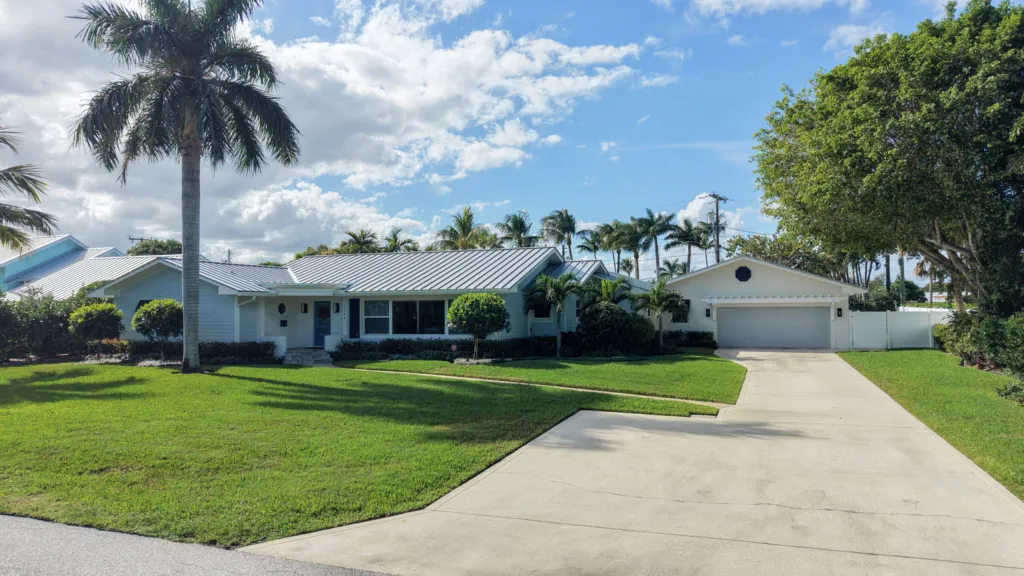 Luxury single-family homes in the Lake Ida neighborhood of Delray Beach